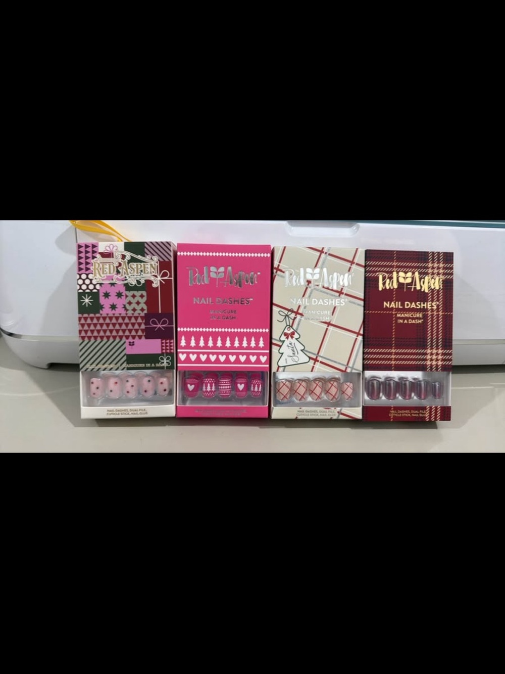 Red Aspen Holiday Bundle Press-On Nail Set - Short Square